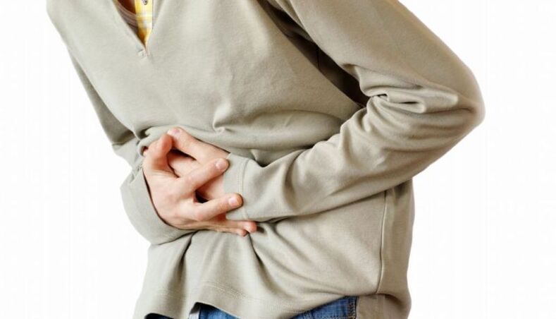 Dor abdominal en presenza de parasitos no corpo